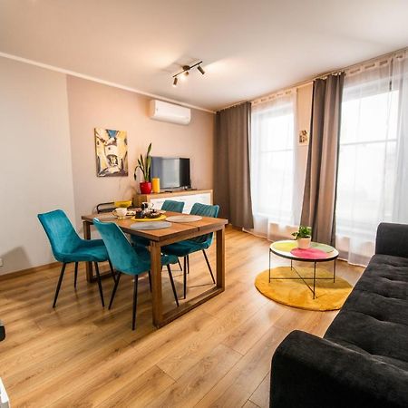 Apartament Miodowa 42 Z Miejscem Parkingowym Красков Екстериор снимка